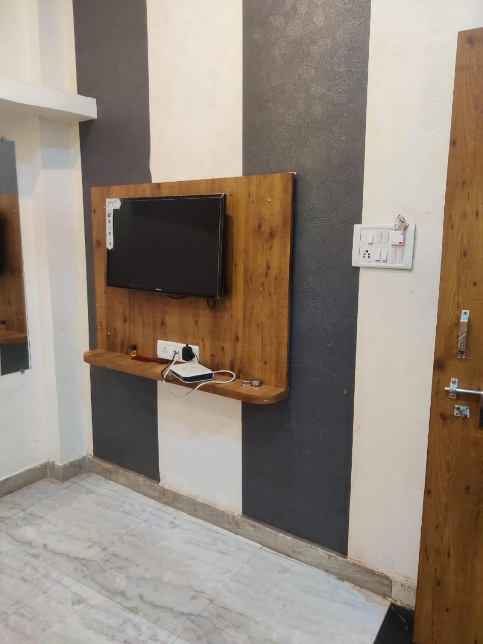 Hotel Amritam Inn Ujjain Extérieur photo