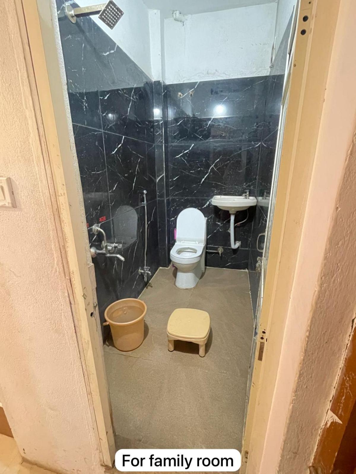 Hotel Amritam Inn Ujjain Extérieur photo